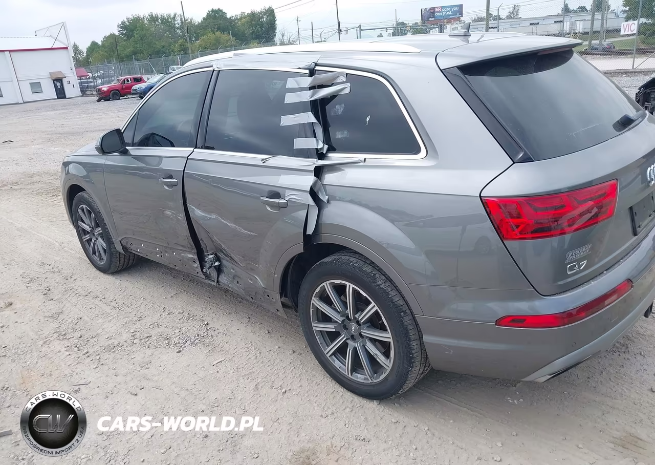 2017 Audi Q7 3.0T Premium VIN:WA1LAAF72HD005123 - 3