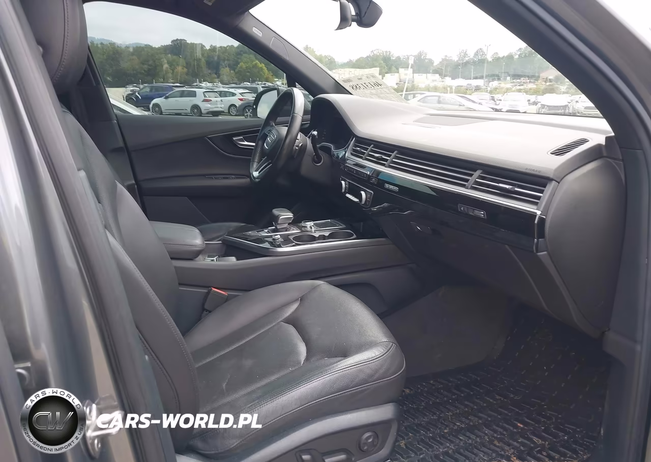 2017 Audi Q7 3.0T Premium VIN:WA1LAAF72HD005123 - 5