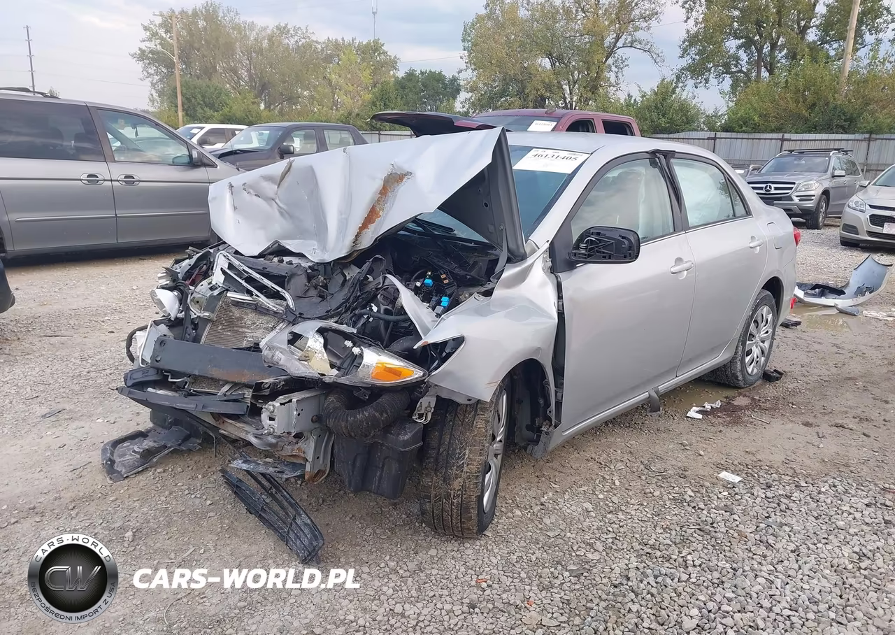 2013 Toyota Corolla Le VIN:2T1BU4EE2DC964703 - 2