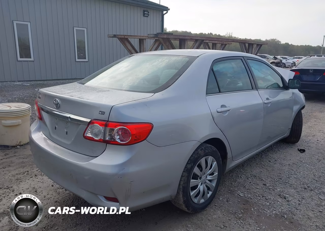 2013 Toyota Corolla Le VIN:2T1BU4EE2DC964703 - 4