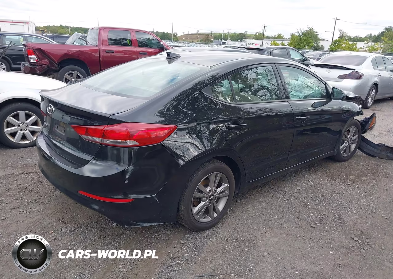 2018 Hyundai Elantra Sel VIN:5NPD84LF6JH293134 - 4