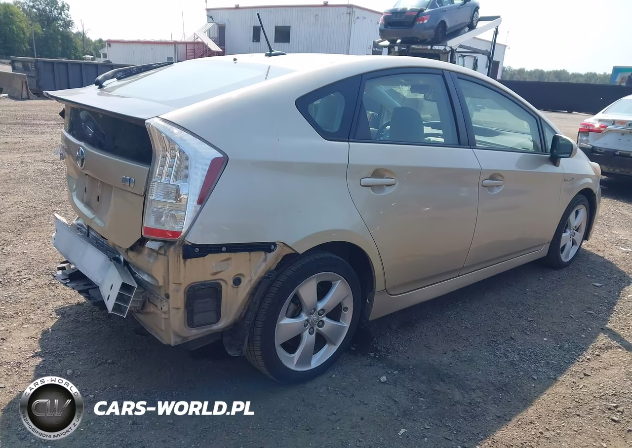 2011 Toyota Prius Five VIN:JTDKN3DUXB0277945 - 4