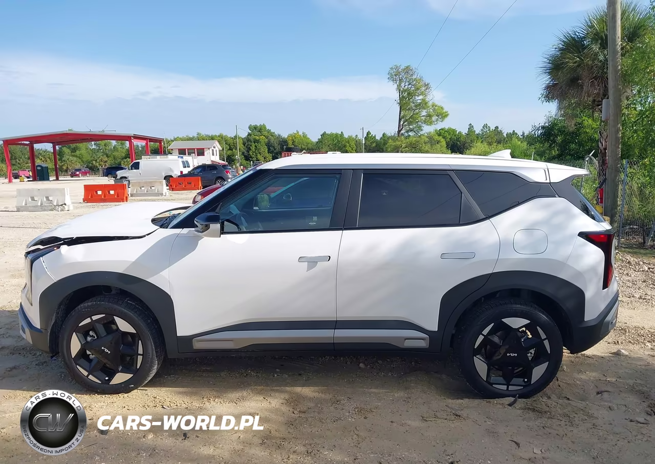 2027 Kia Seltos VIN:KNDELCD34V5018756 - 14