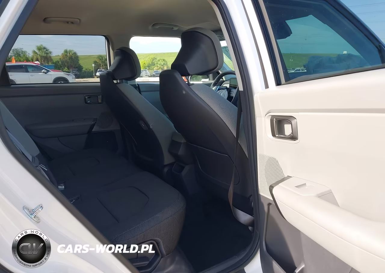2027 Kia Seltos VIN:KNDELCD34V5018756 - 8