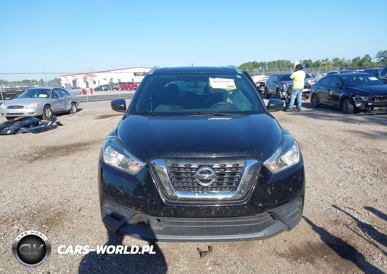 2019 Nissan Kicks S VIN:3N1CP5CU7KL471446 - 12