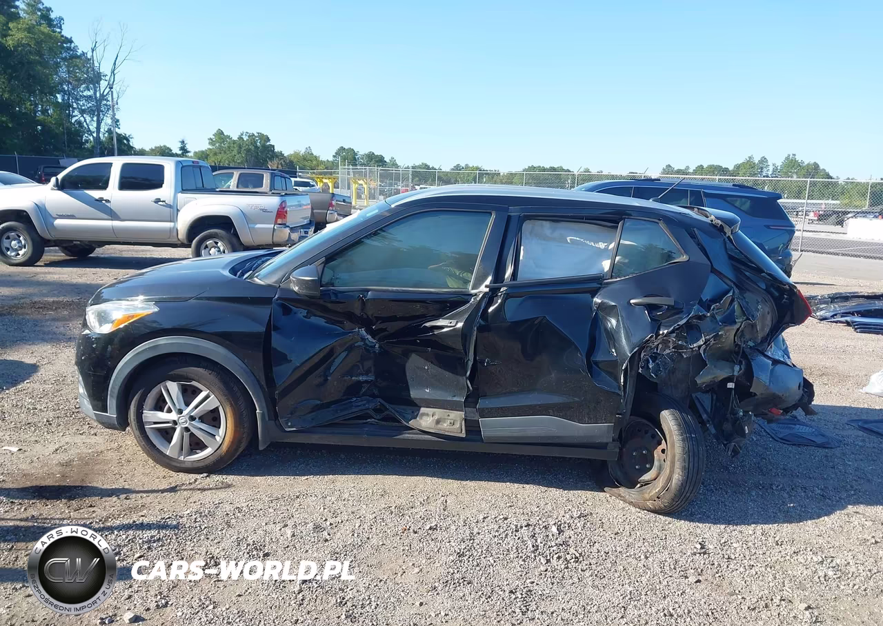 2019 Nissan Kicks S VIN:3N1CP5CU7KL471446 - 14