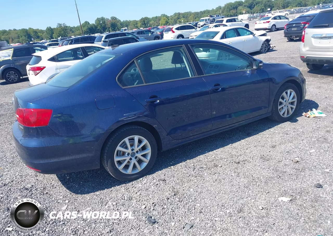 2011 Volkswagen Jetta 2.5L Se VIN:3VWDZ7AJ2BM338374 - 4