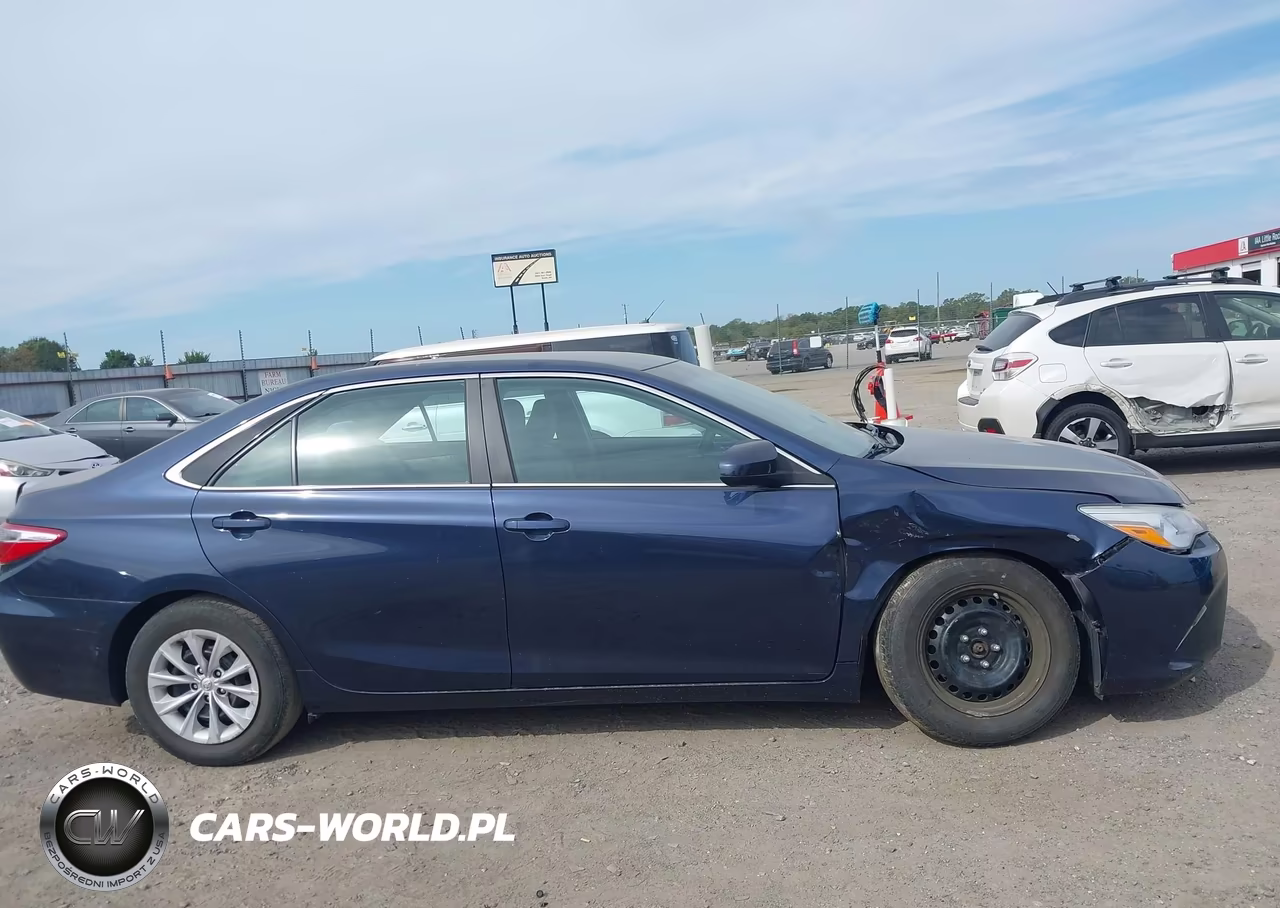 2015 Toyota Camry Le VIN:4T4BF1FK7FR488890 - 13