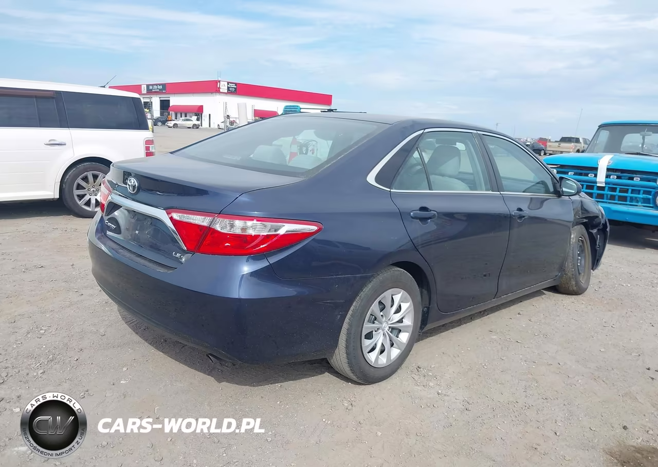 2015 Toyota Camry Le VIN:4T4BF1FK7FR488890 - 4