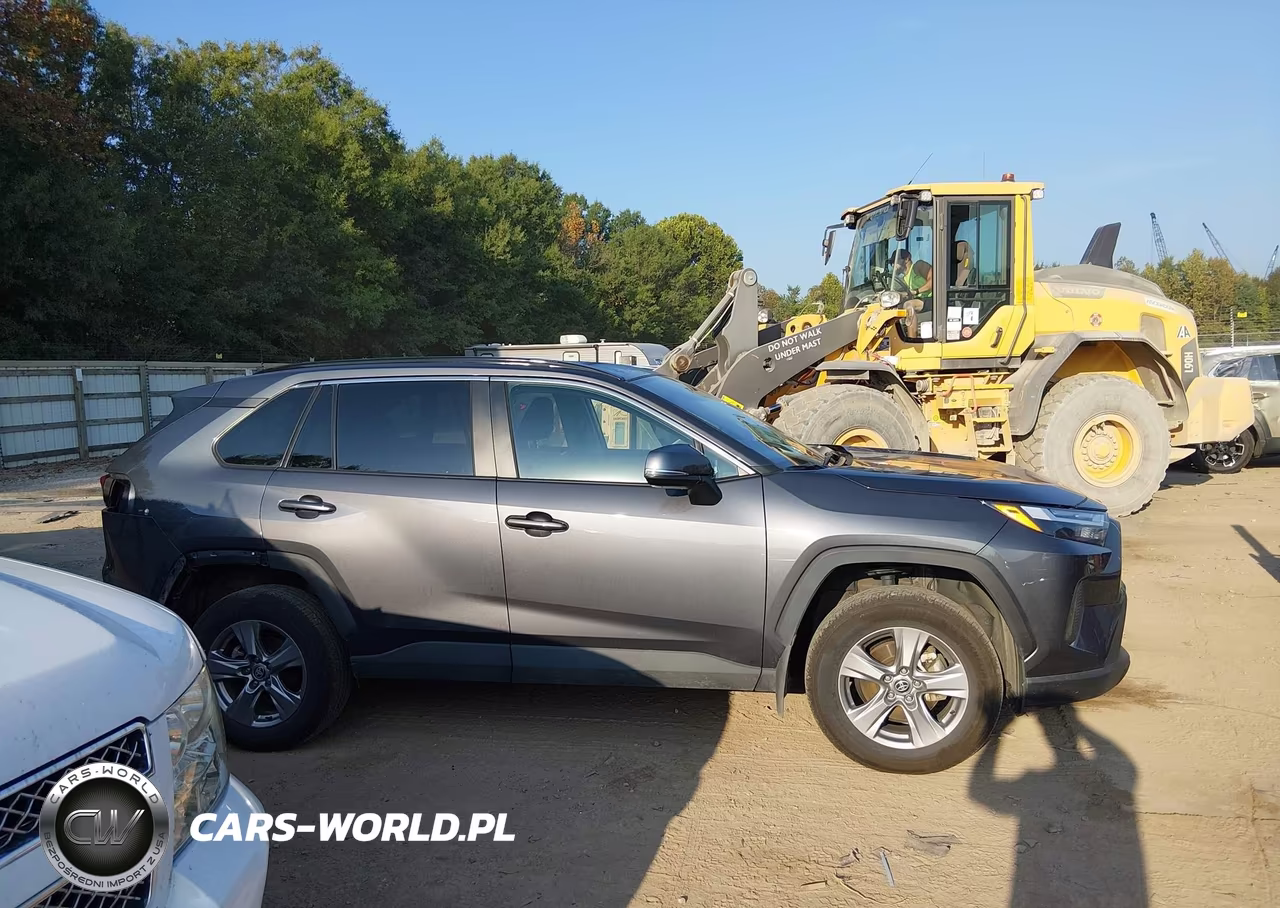 2025 Toyota Rav4 Xle VIN:2T3P1RFV0SW554625 - 13