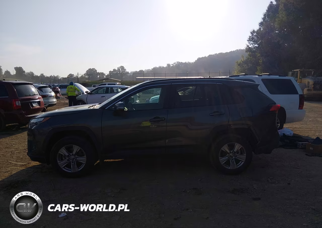 2025 Toyota Rav4 Xle VIN:2T3P1RFV0SW554625 - 14