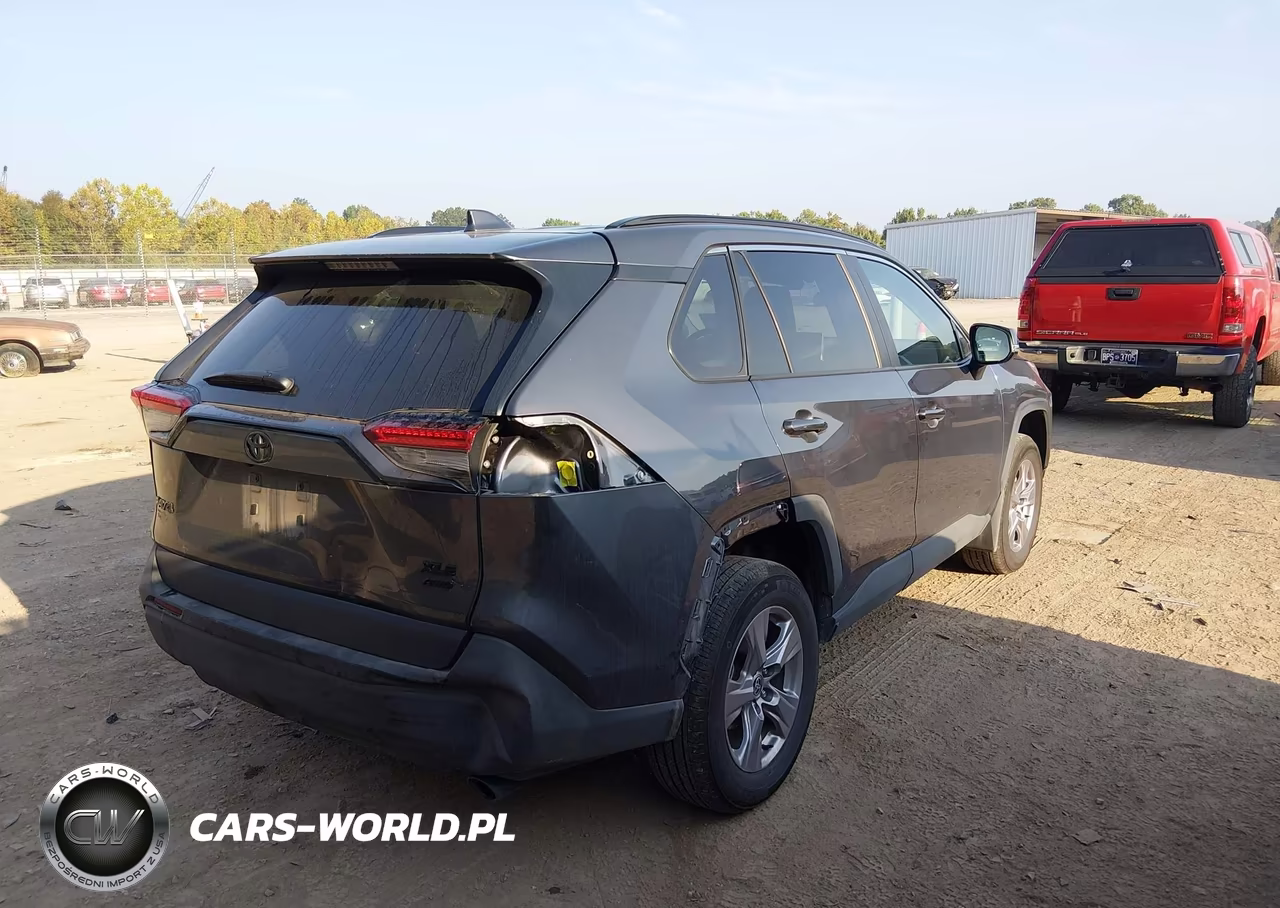 2025 Toyota Rav4 Xle VIN:2T3P1RFV0SW554625 - 4