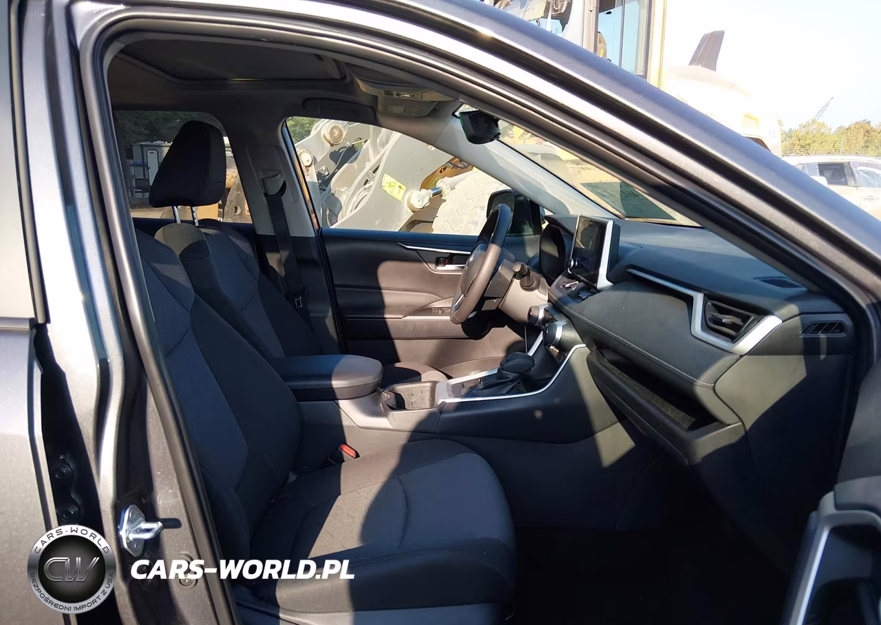 2025 Toyota Rav4 Xle VIN:2T3P1RFV0SW554625 - 5