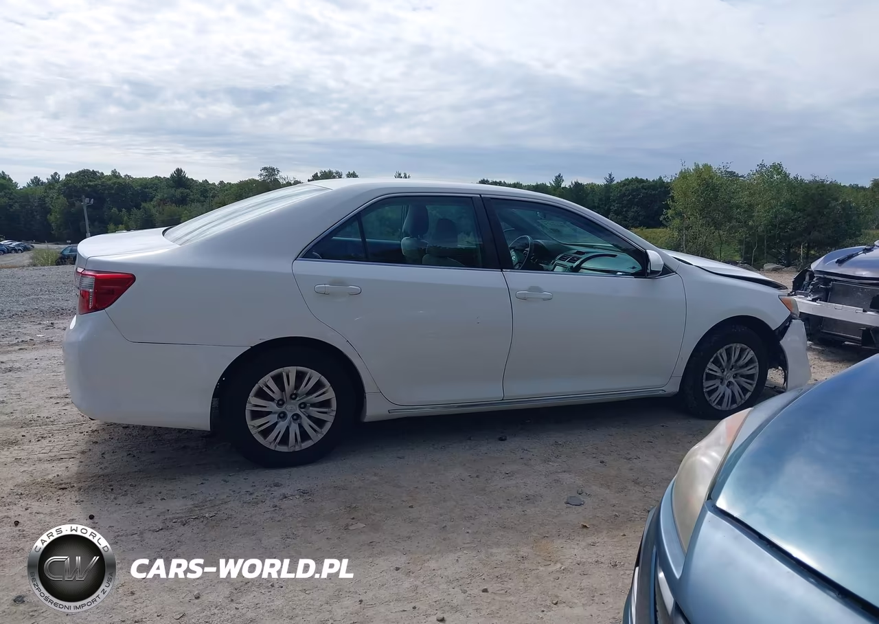 2013 Toyota Camry Le VIN:4T1BF1FK0DU700357 - 13