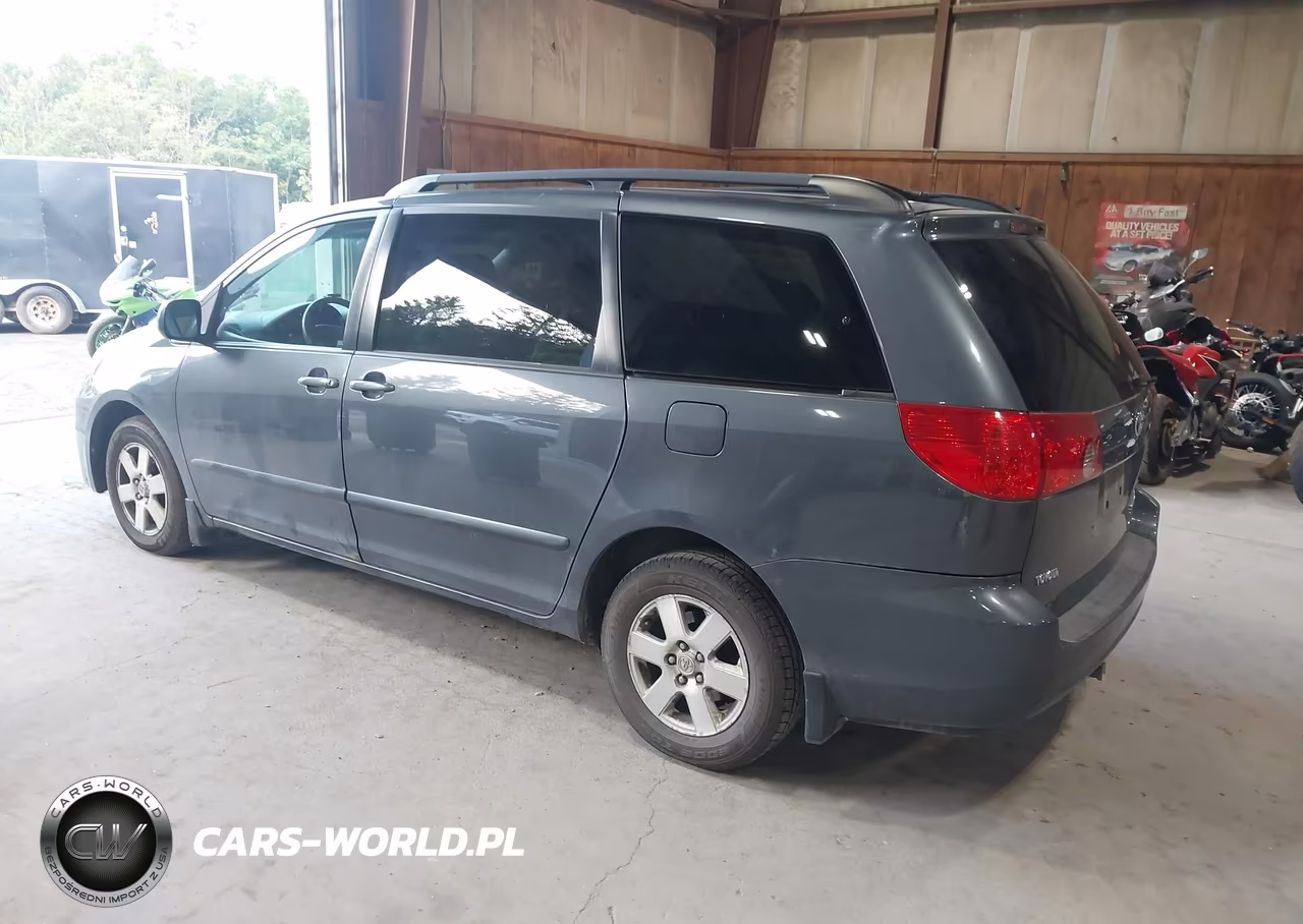 2009 Toyota Sienna Le VIN:5TDZK23CX9S241397 - 3