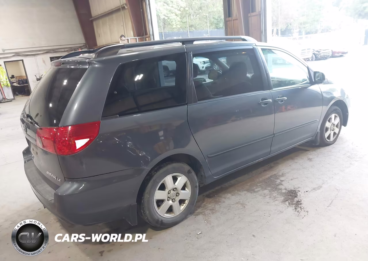 2009 Toyota Sienna Le VIN:5TDZK23CX9S241397 - 4