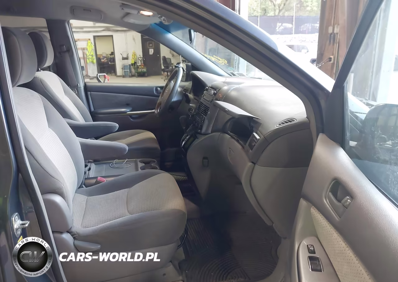 2009 Toyota Sienna Le VIN:5TDZK23CX9S241397 - 5