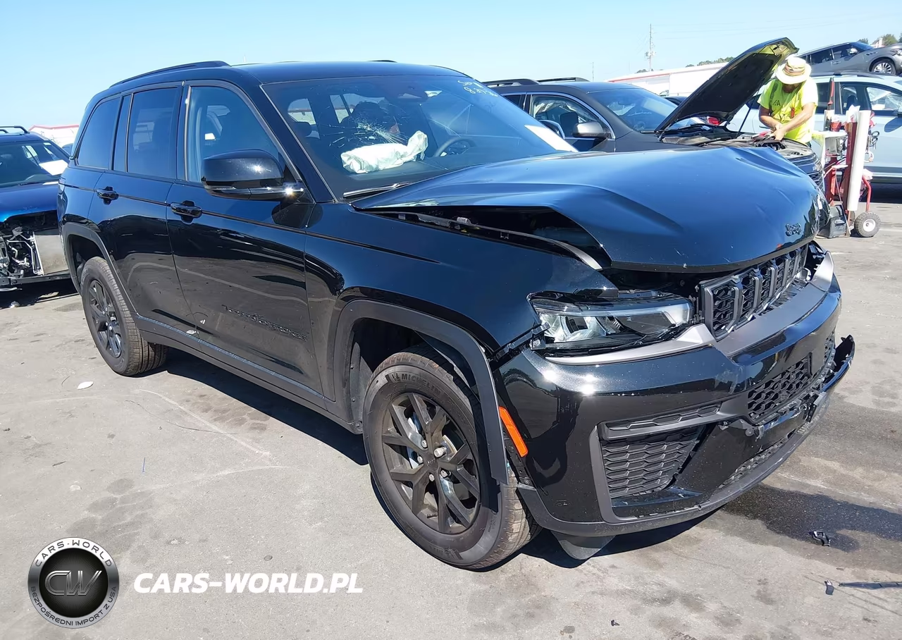 2026 Jeep Grand Cherokee Altitude 4X4