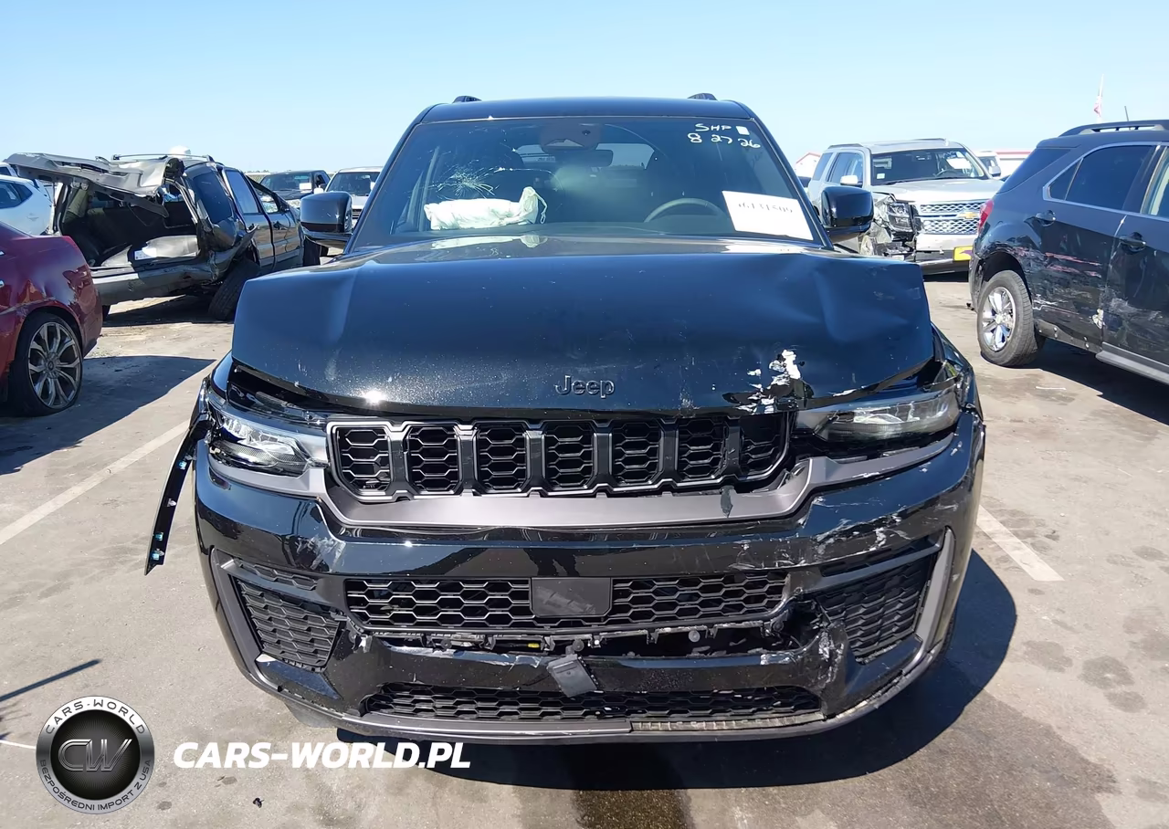 2026 Jeep Grand Cherokee Altitude 4X4 VIN:1C4RJHAR7TC207102 - 12