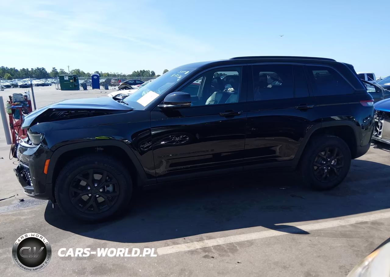 2026 Jeep Grand Cherokee Altitude 4X4 VIN:1C4RJHAR7TC207102 - 14