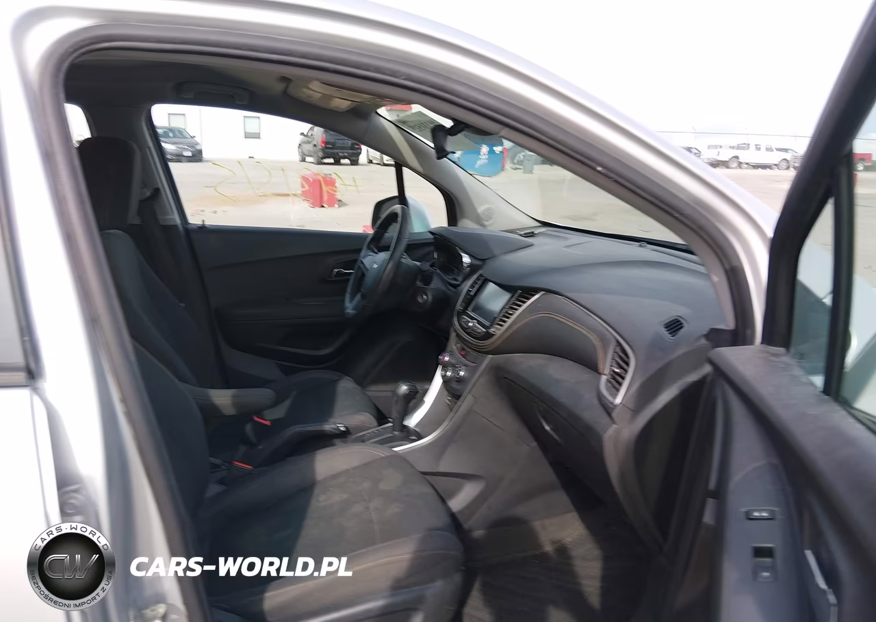 2017 Chevrolet Trax Ls VIN:3GNCJKSBXHL270766 - 5