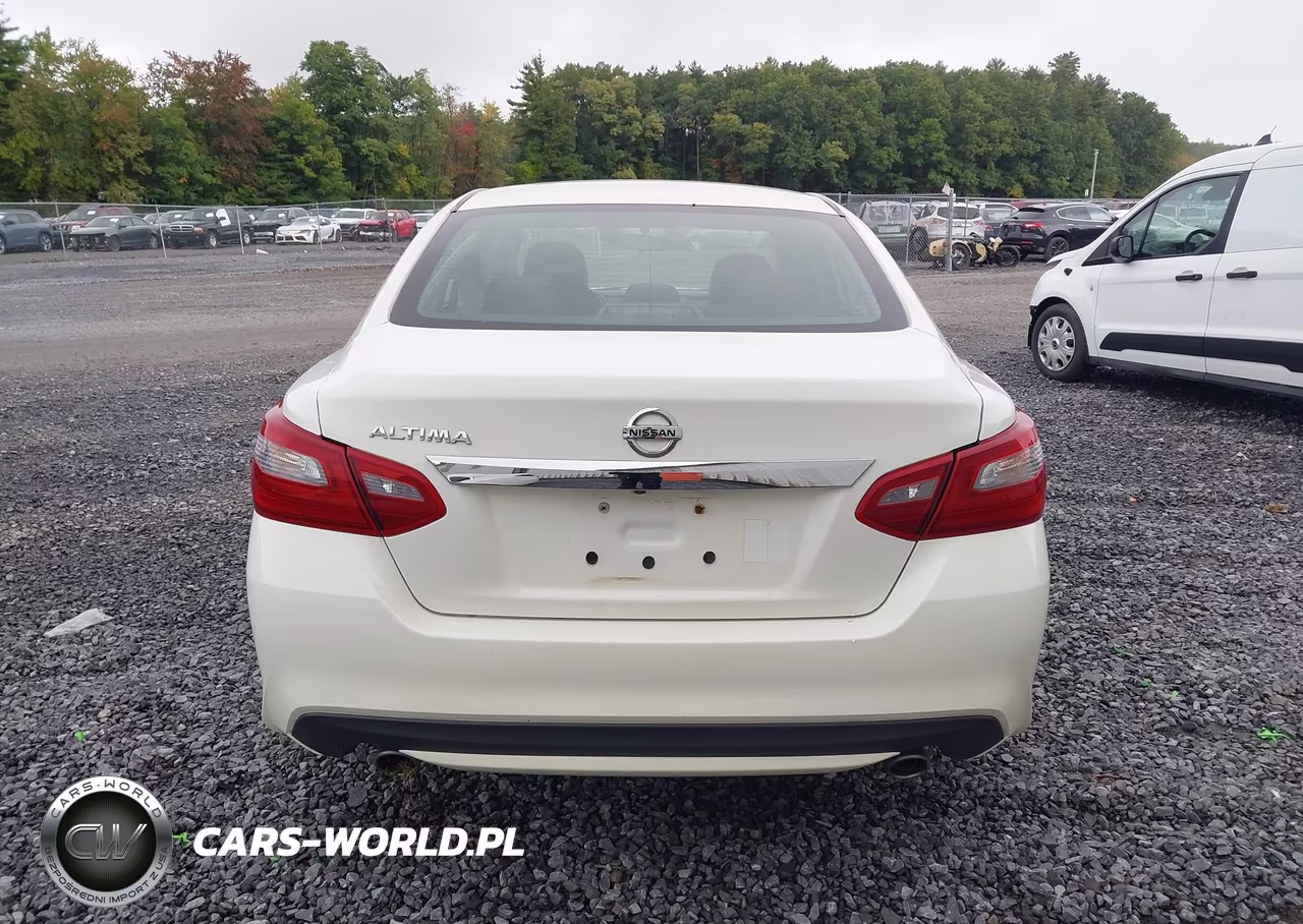 2018 Nissan Altima 2.5 S VIN:1N4AL3APXJC203329 - 15