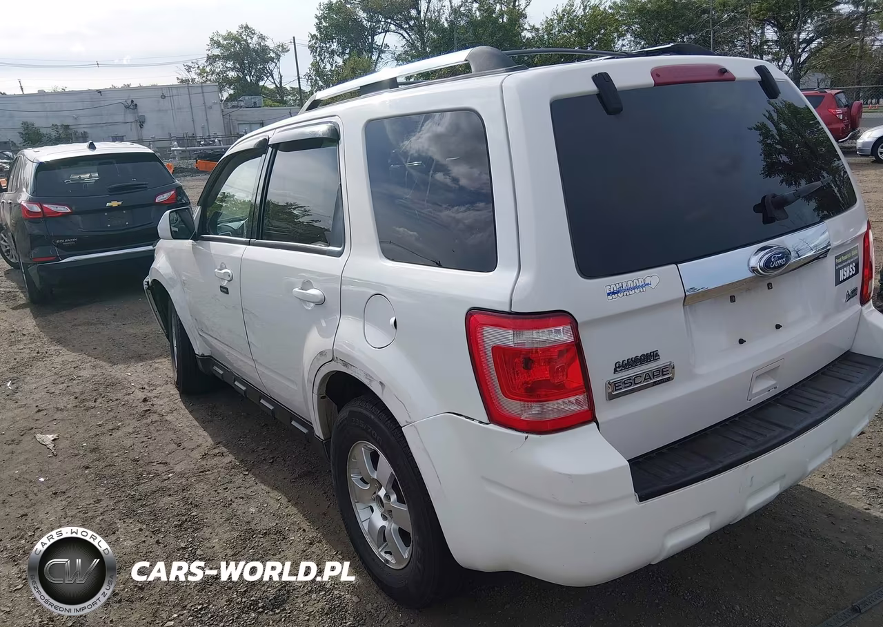 2010 Ford Escape Limited VIN:1FMCU9EG3AKC14235 - 3