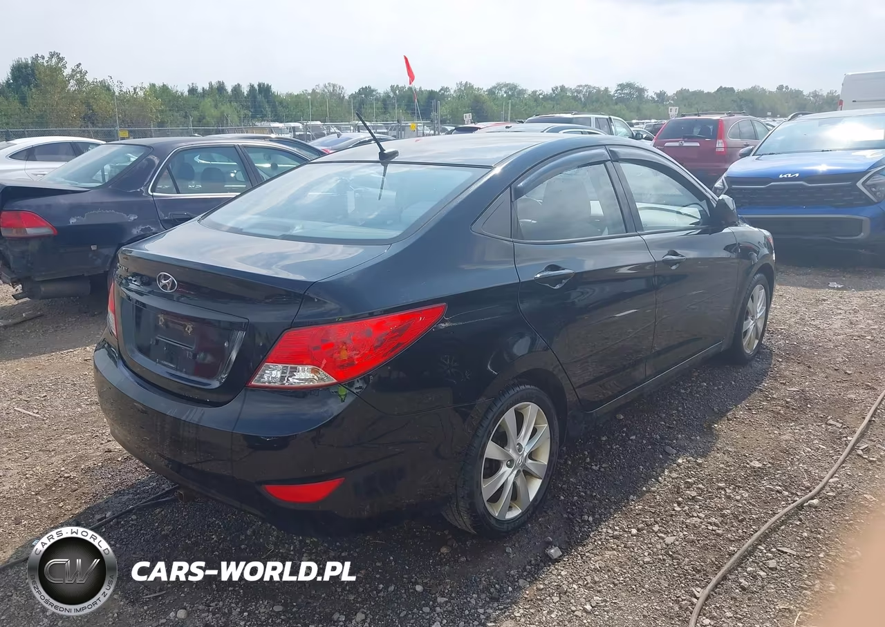 2014 Hyundai Accent Gls VIN:KMHCU4AE0EU752991 - 4
