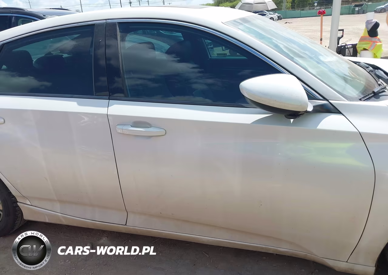 2018 Honda Accord Sport 2.0T VIN:1HGCV2F30JA042306 - 13