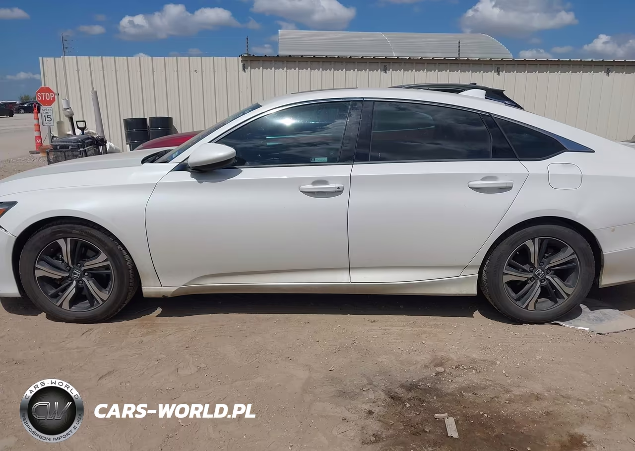 2018 Honda Accord Sport 2.0T VIN:1HGCV2F30JA042306 - 14