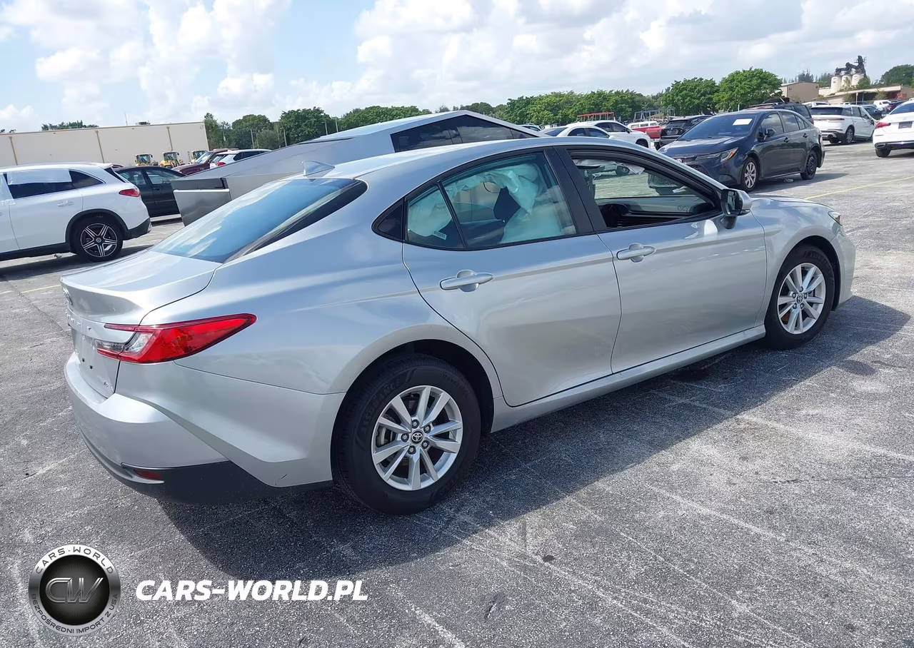 2026 Toyota Camry Le VIN:4T1DAACK2TU213591 - 4