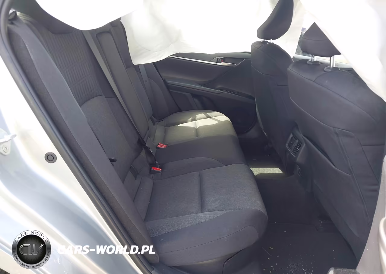 2026 Toyota Camry Le VIN:4T1DAACK2TU213591 - 8
