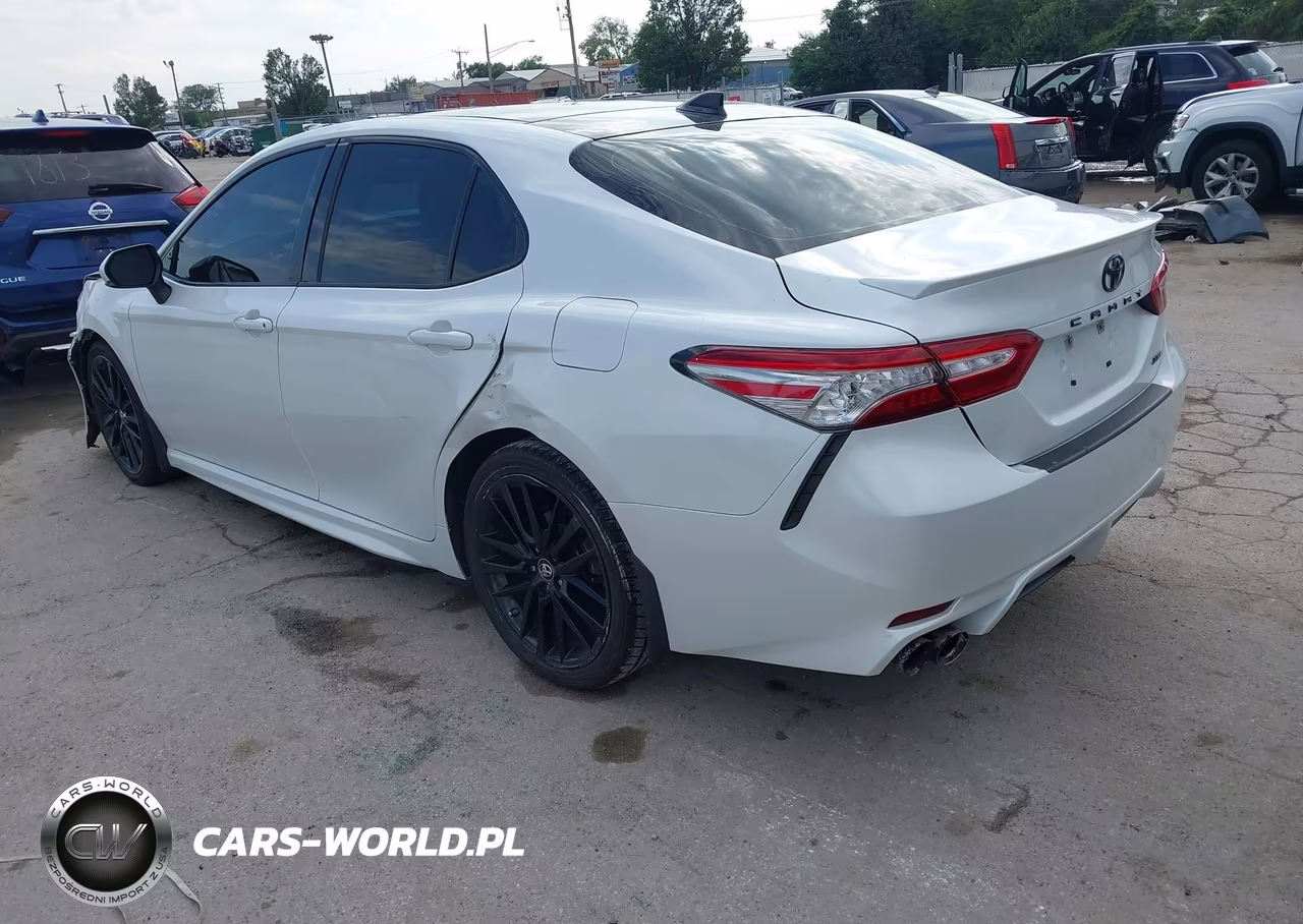 2019 Toyota Camry Xse VIN:4T1B61HK4KU845069 - 3