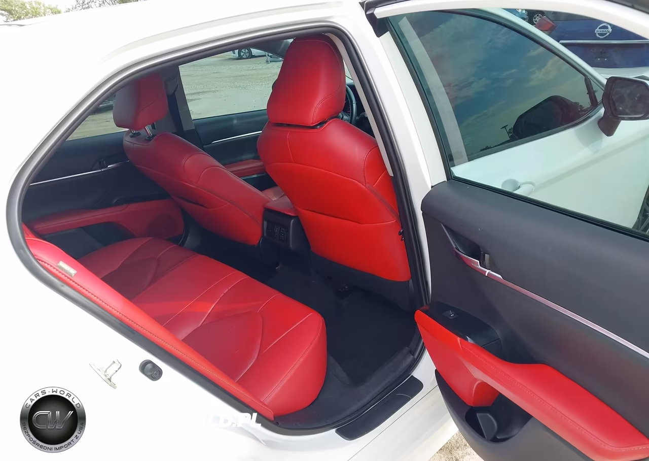 2019 Toyota Camry Xse VIN:4T1B61HK4KU845069 - 8