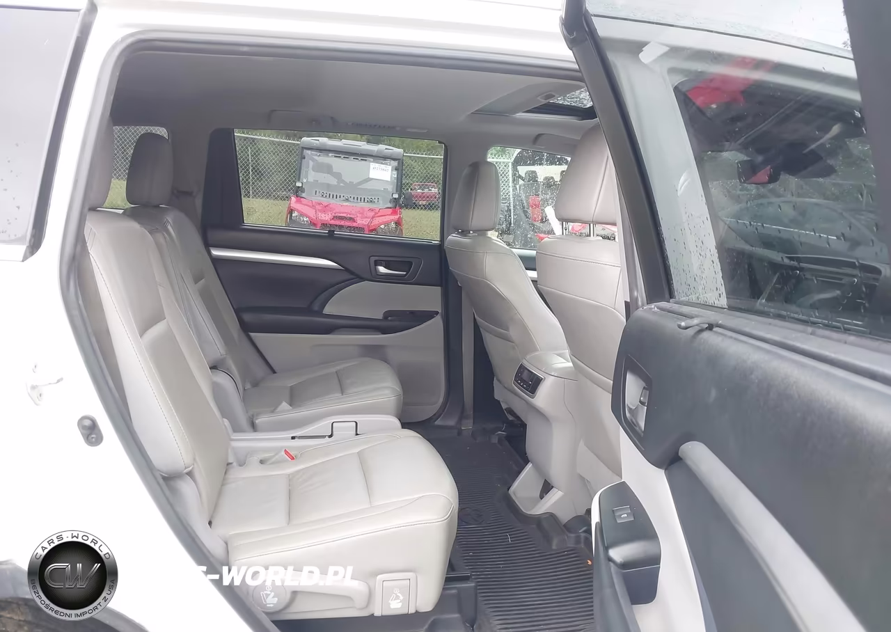 2018 Toyota Highlander Xle VIN:5TDJZRFH5JS549882 - 8