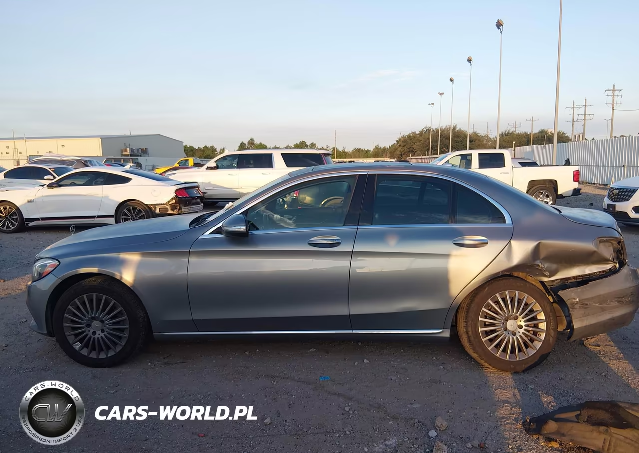 2015 Mercedes-Benz C 300 Luxury 4Matic VIN:55SWF4KB4FU015012 - 15
