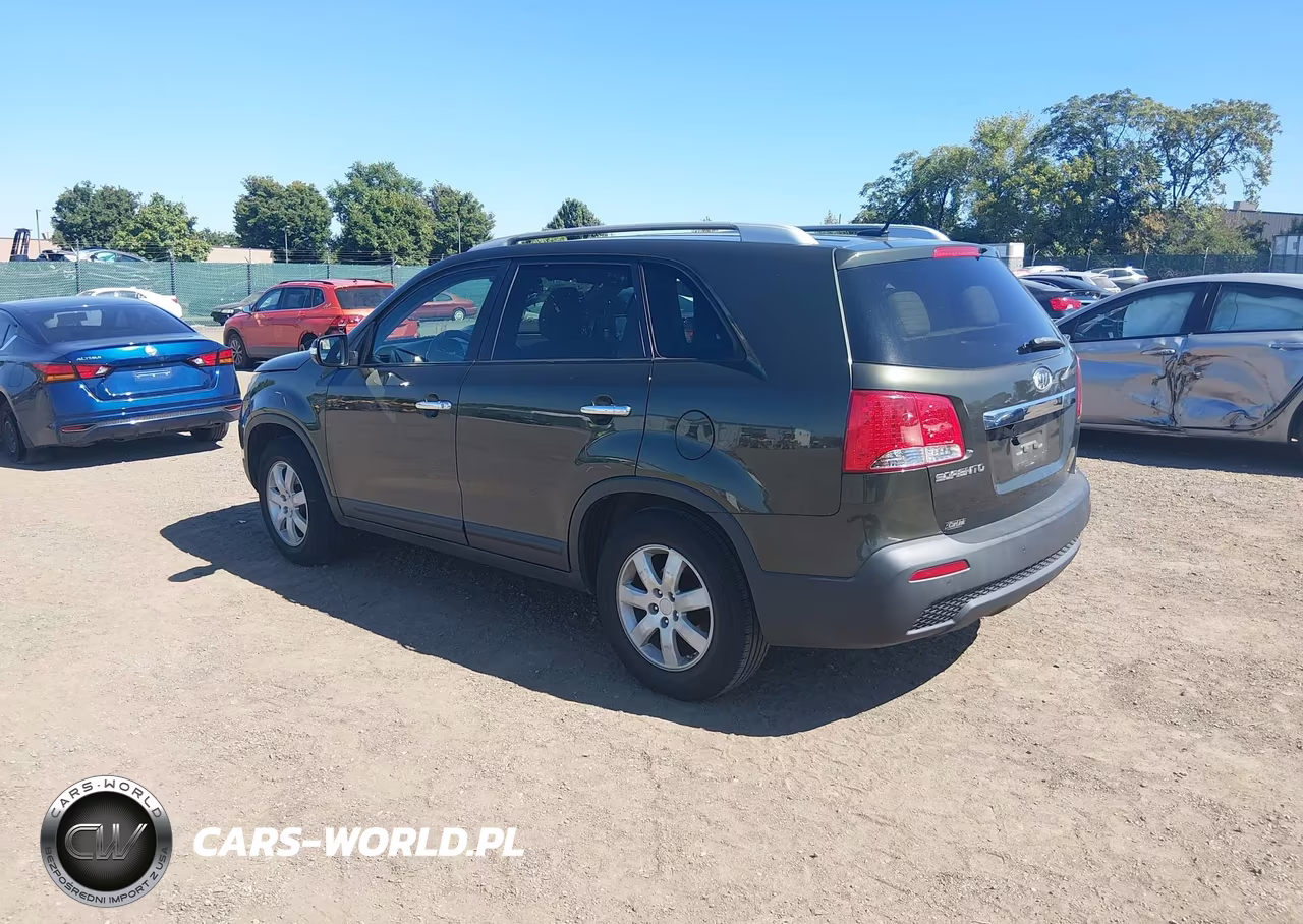 2012 Kia Sorento Lx VIN:5XYKT4A69CG195119 - 3