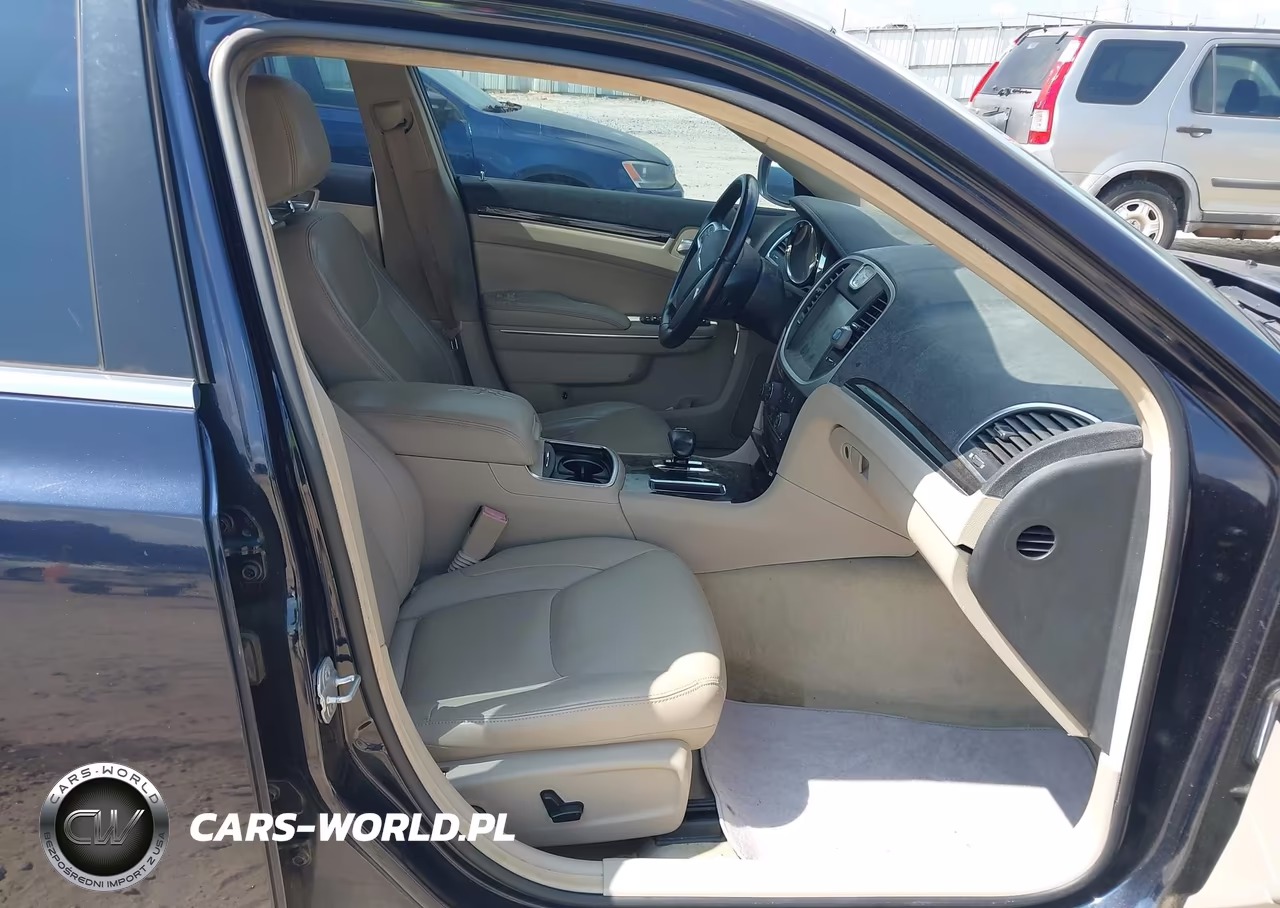 2012 Chrysler 300 Limited VIN:2C3CCACG2CH243140 - 5