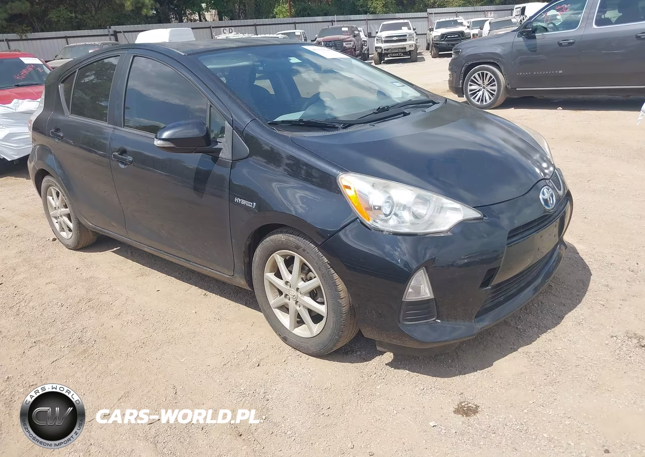 2012 Toyota Prius C Three VIN:JTDKDTB34C1520738 - 1