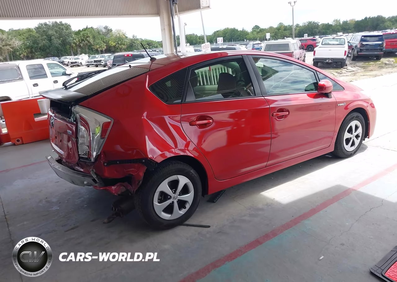2013 Toyota Prius Two VIN:JTDKN3DU3D0349149 - 4