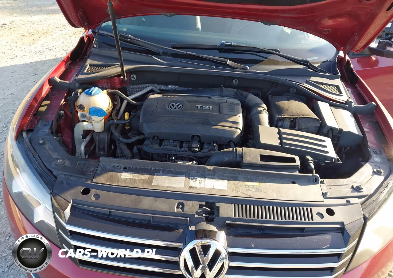 2015 Volkswagen Passat 1.8T Wolfsburg Edition VIN:1VWAT7A30FC056490 - 10
