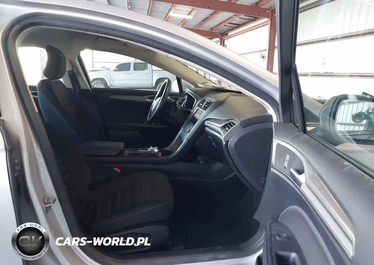 2019 Ford Fusion Hybrid Se VIN:3FA6P0LUXKR115752 - 5