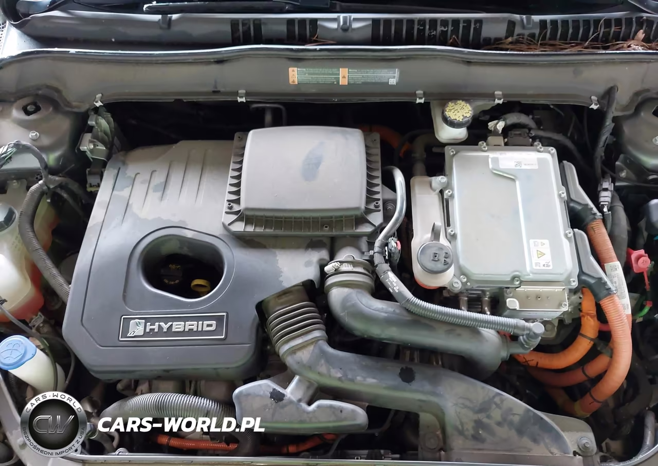 2018 Ford Fusion Hybrid S VIN:3FA6P0UU0JR261686 - 10