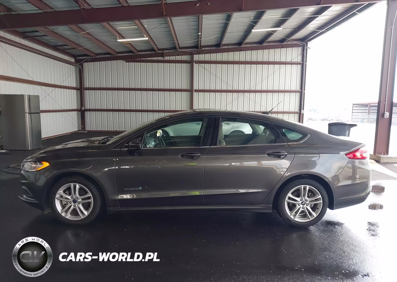 2018 Ford Fusion Hybrid S VIN:3FA6P0UU0JR261686 - 19