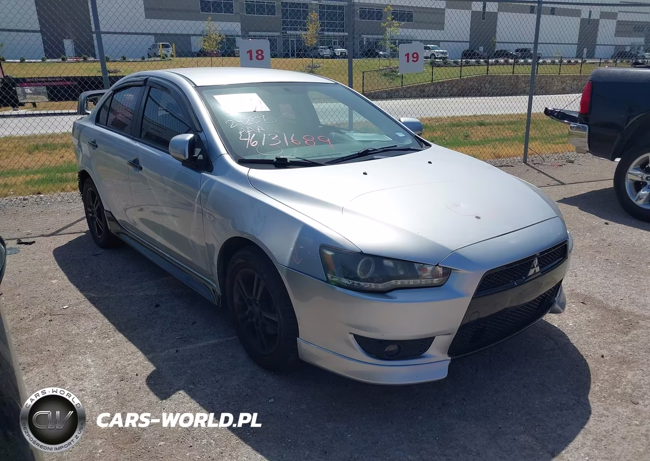 2013 Mitsubishi Lancer Es – zdjęcie 1 z 11