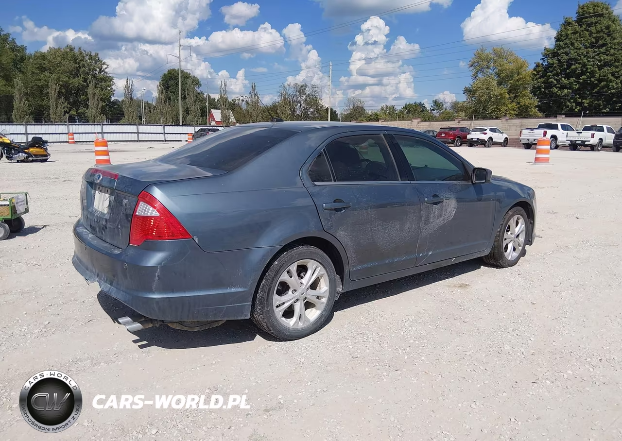 2012 Ford Fusion Se VIN:3FAHP0HA4CR152059 - 4