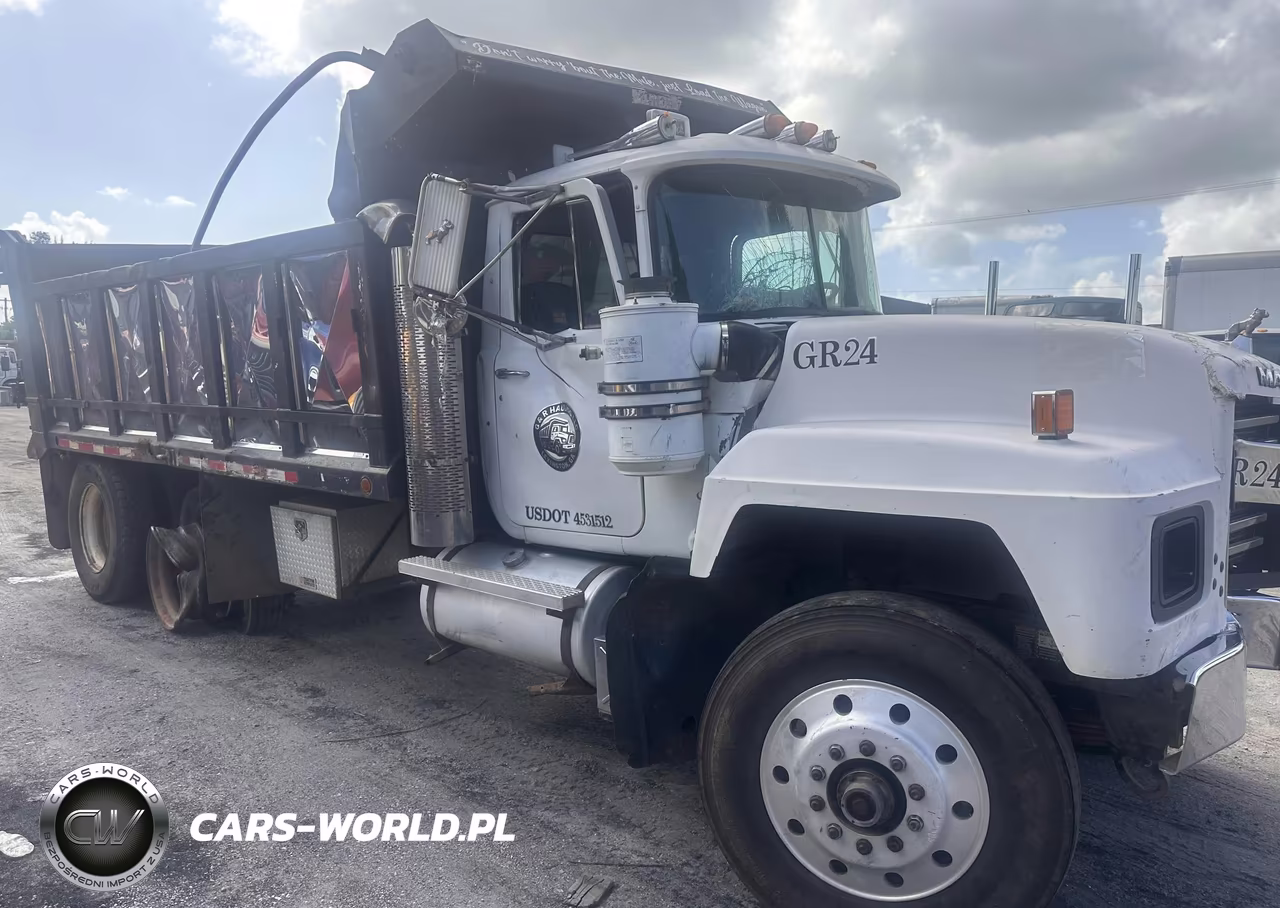 2000 Mack 600 Rd600 VIN:1M2P267C9YM048673 - 2