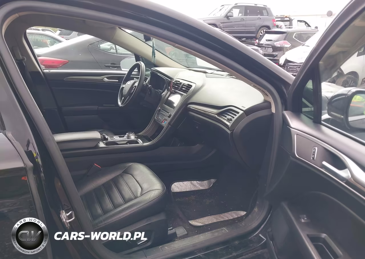 2017 Ford Fusion Se VIN:3FA6P0T90HR280939 - 5