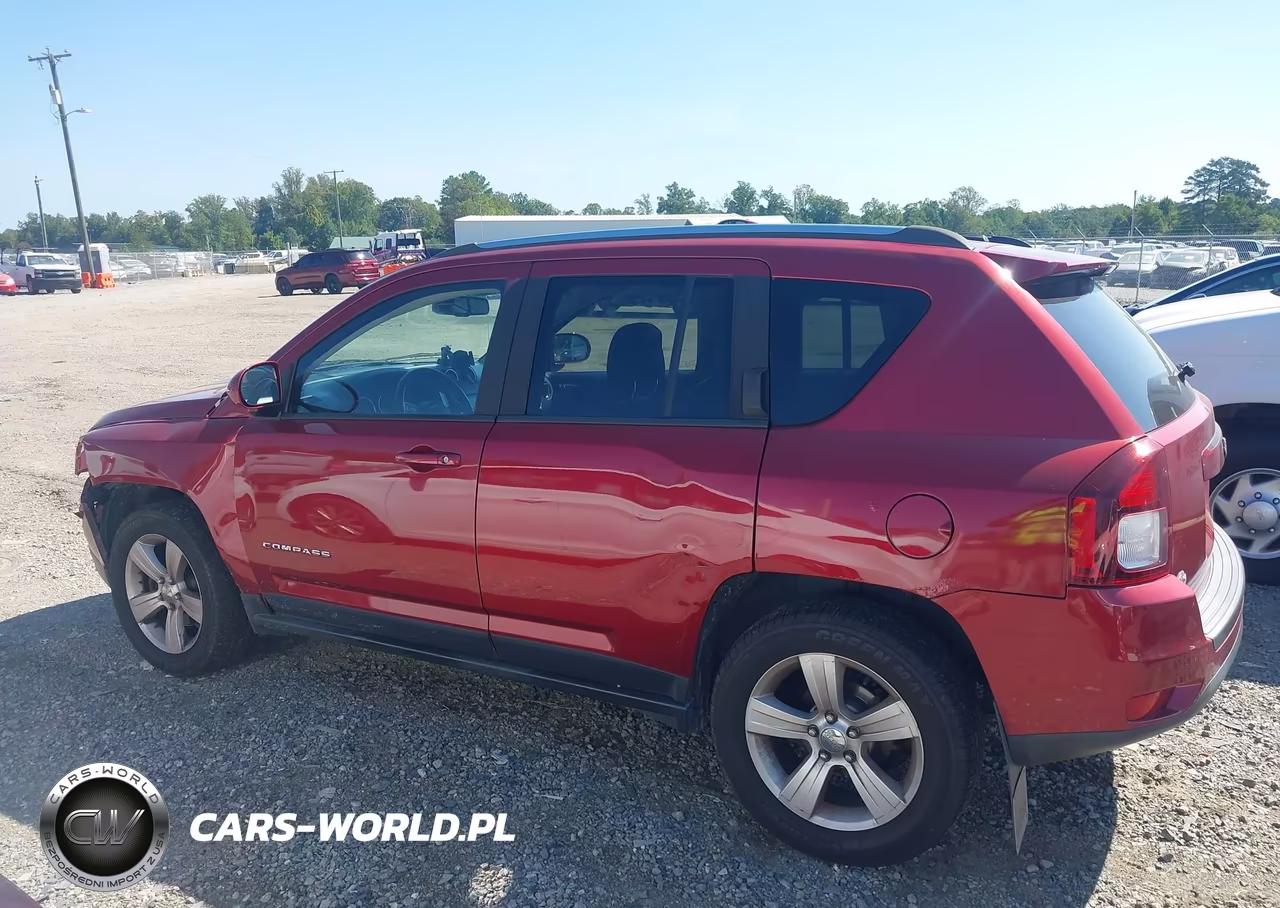 2014 Jeep Compass Latitude VIN:1C4NJDEB2ED643938 - 14