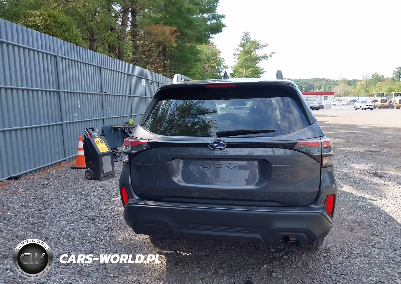 2025 Subaru Forester Premium VIN:JF2SLDDC8SH606373 - 16